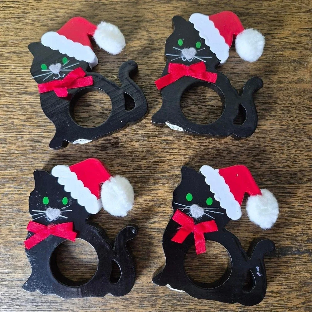 Set of 4 wooden Black cat Christmas Santa napkin rings w/ red Santa hats & bows